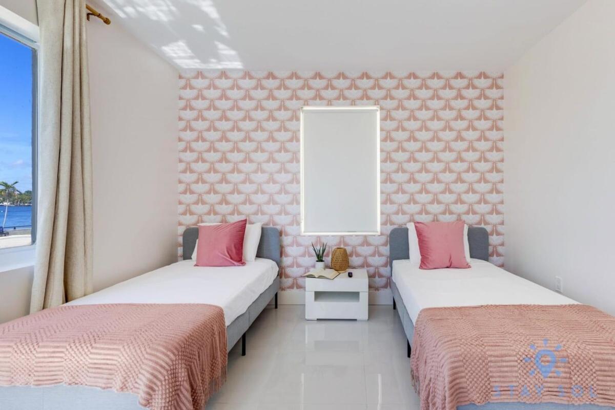 Free Parking, Bay View, Pool, Step To Beach 好莱坞 外观 照片