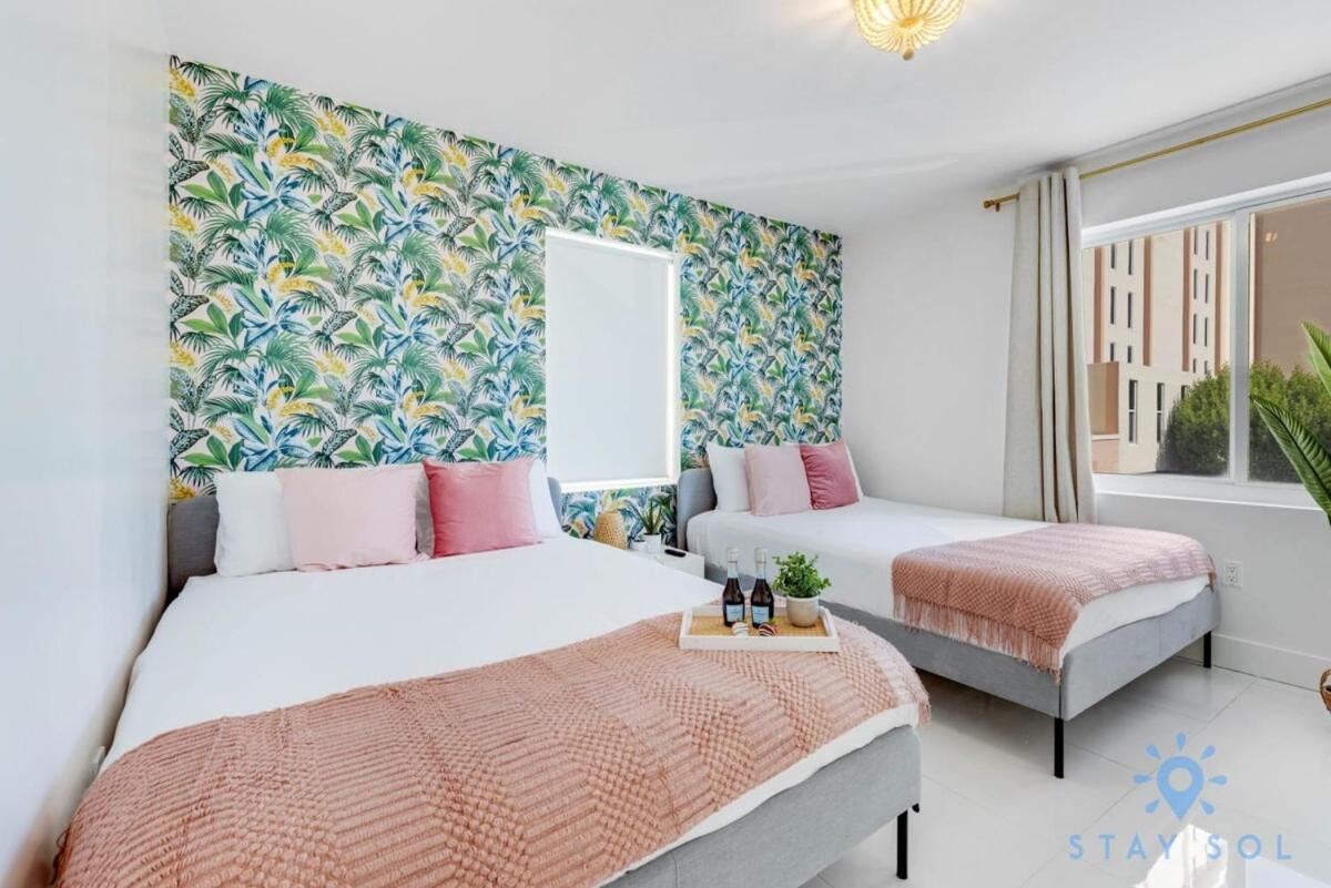 Free Parking, Bay View, Pool, Step To Beach 好莱坞 外观 照片